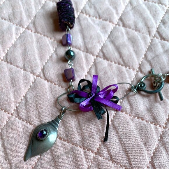 Handmade Pink & Black Beaded Necklace with Pendant - Picture 9 of 10